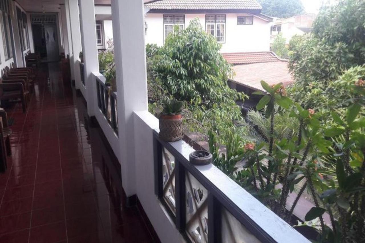 Hotel Airlangga Mataram Exteriér fotografie